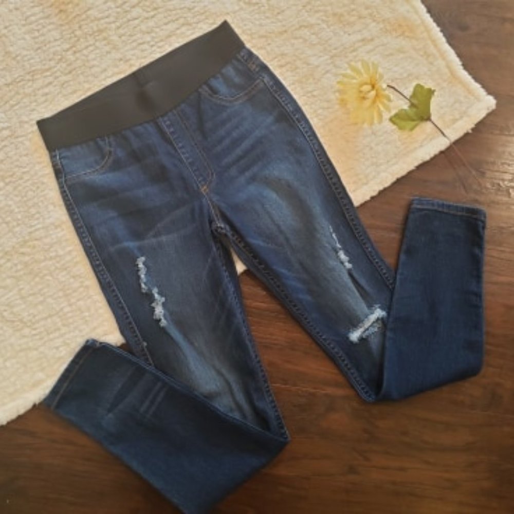 Karen Kane Elastic Waist Distressed Jeans Size 6